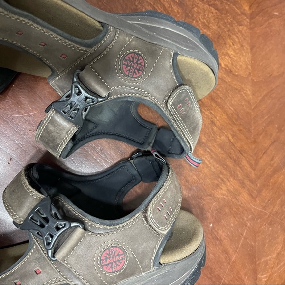 Dunham Nolan fisherman hiking  Leather Sport Sandals - Picture 8 of 11